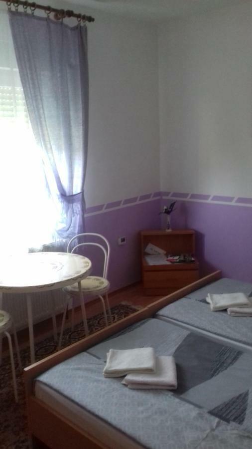 Gacka Rooms Vrhovine Esterno foto