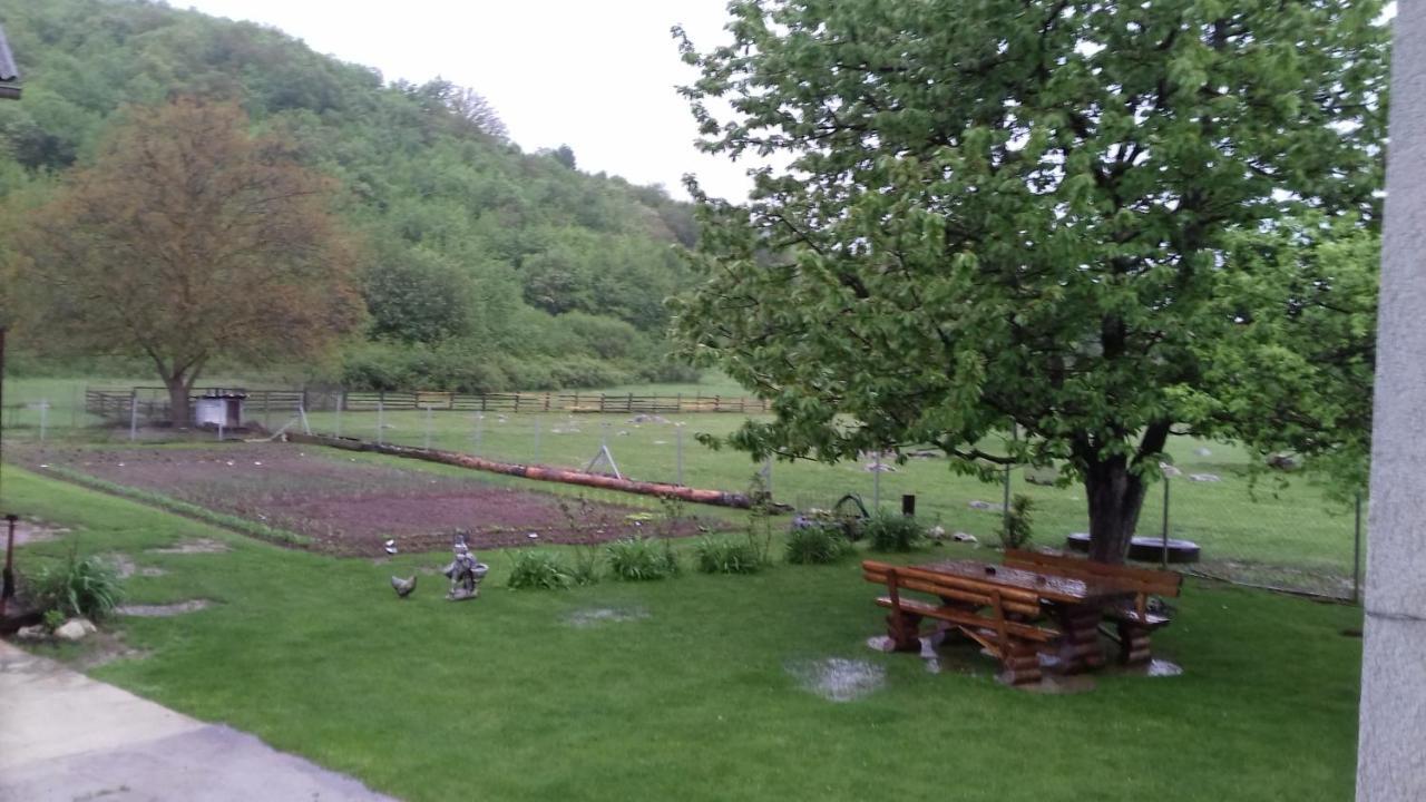 Gacka Rooms Vrhovine Esterno foto